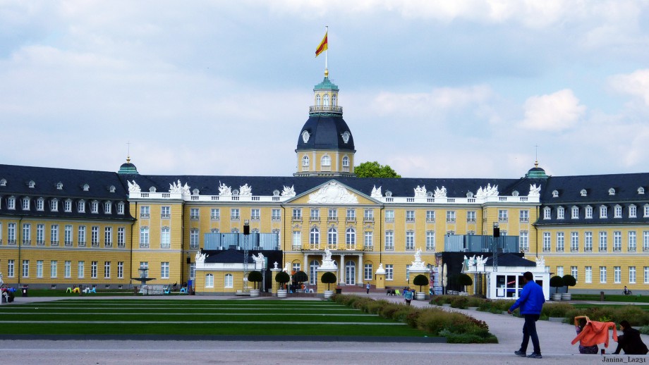 Das Karlsruher Schloss | Reisen